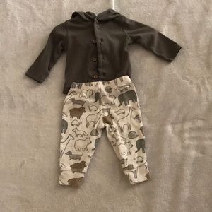 Carters 2 piece set